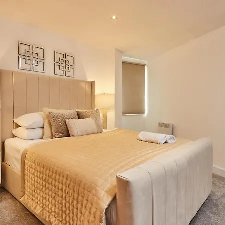 Апартаменти Modern Dock &free Secure Parking!